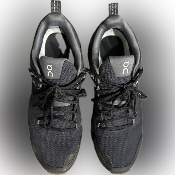 On Cloudwander Waterproof Hiking Shoe Sneakers Black Size 9 - Picture 8 of 13